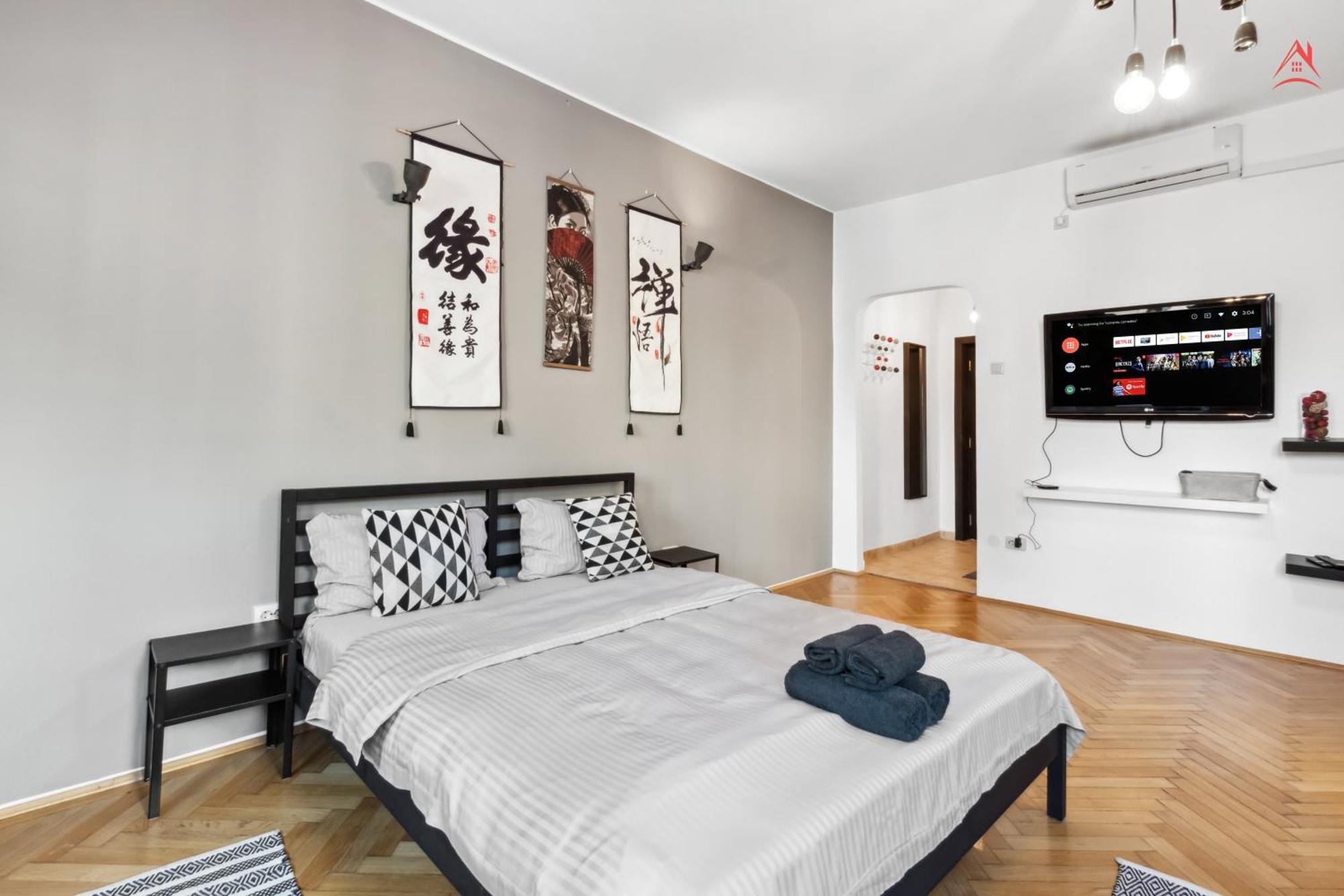 Appartamento Old Town Studio City Center 23A Bucarest Esterno foto